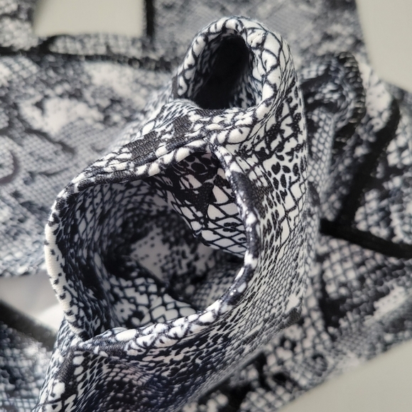 Zyia Active Cobra Metallic Light n Tight - Picture 13 of 13